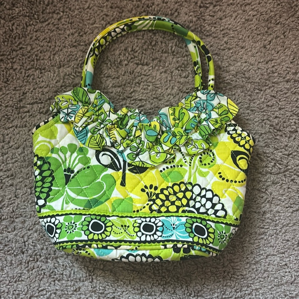 Vera Bradley Limes Up Green Floral Small Zip Closure bag